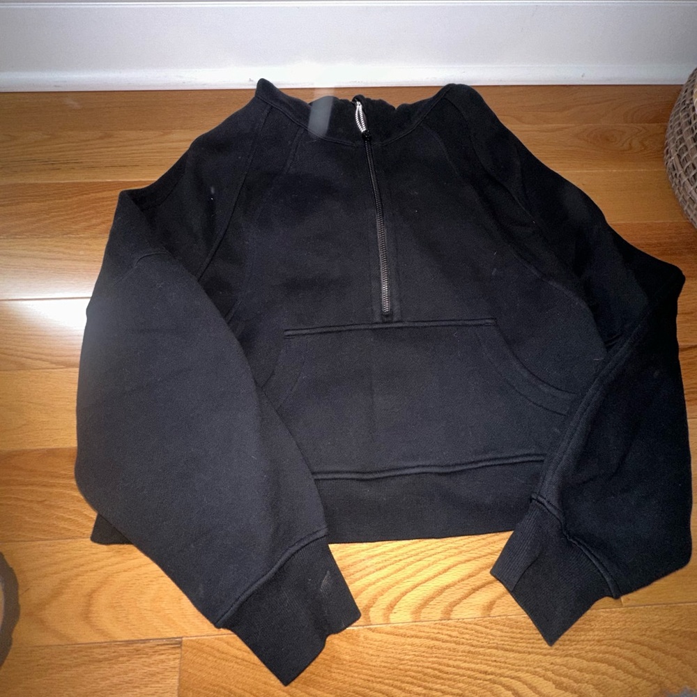Lululemon scuba sweatshirt. Brand new. Worn twice.